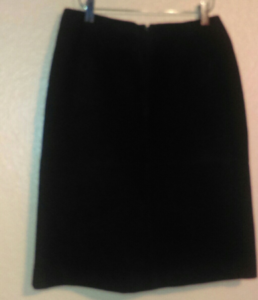 Relativity black suede skirt